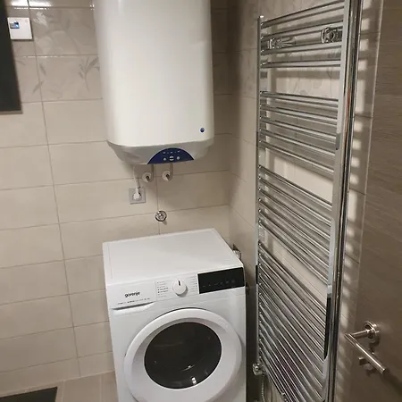 アパート Ledince *