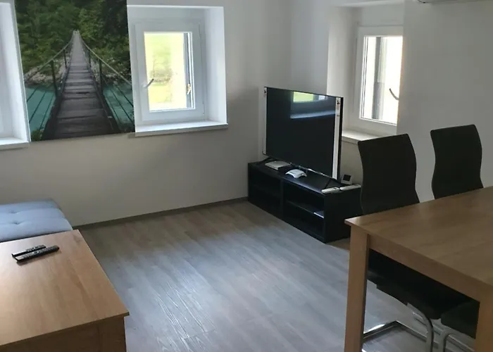 Ledince * Most na Soči